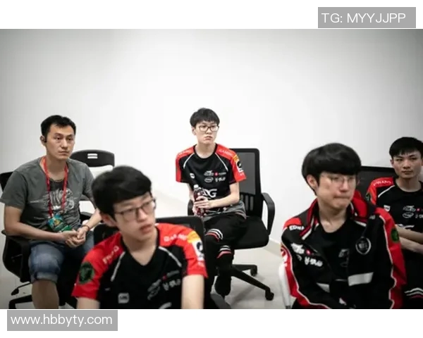 洲际赛积分榜更新EDG凭借55分稳居榜首展现强劲实力 洲际赛积分榜更新EDG凭借55分稳居榜首展现强劲实力